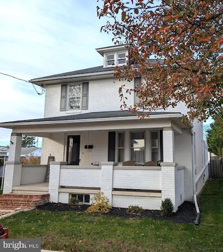 156 N Walnut St, Spring Grove, PA 17362