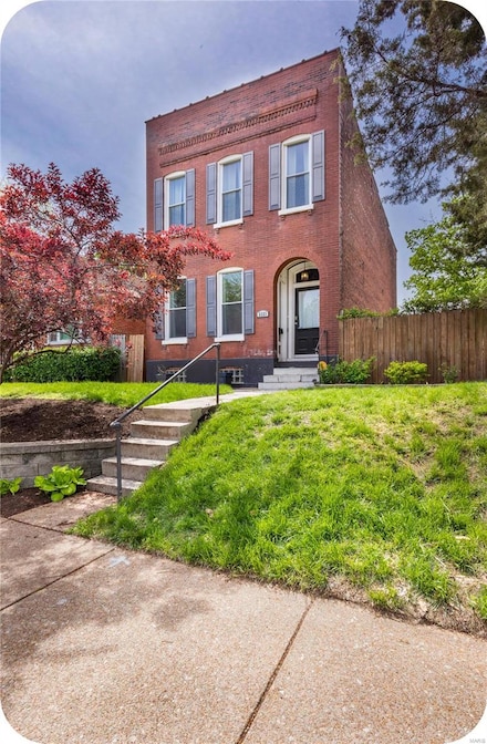 2223 Oregon Ave, Saint Louis, MO 63104