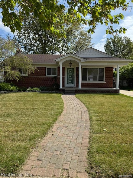 2683 Longmeadow Dr, Trenton, MI 48183