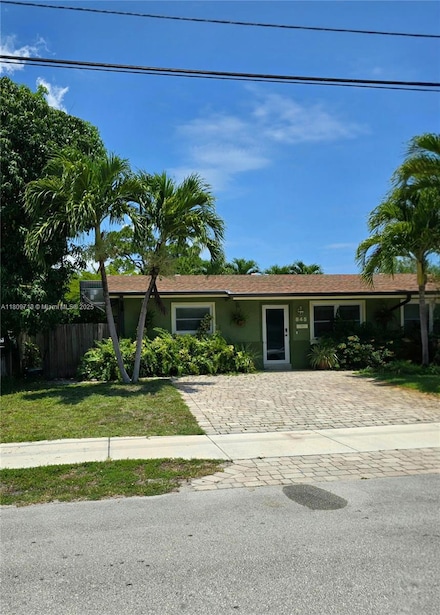 845 NE 37th St, Oakland Park, FL 33334