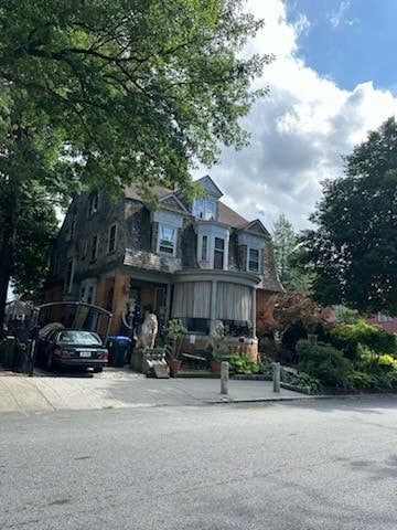 76 Adelaide Ave, Providence, RI 02907