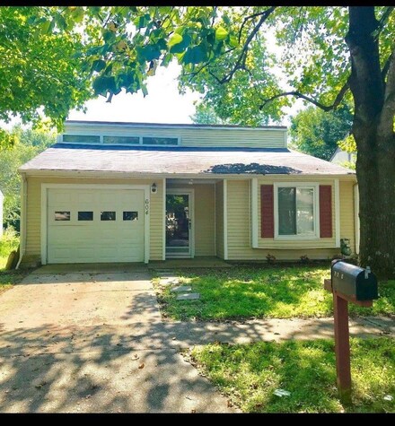 604 Hidden Point Dr, Lexington, KY 40517