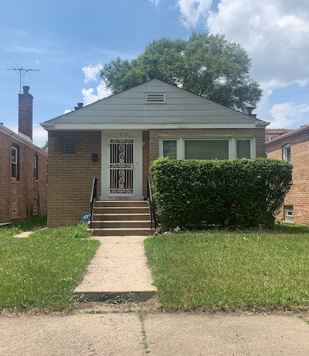 14114 S State St, Riverdale, IL 60827