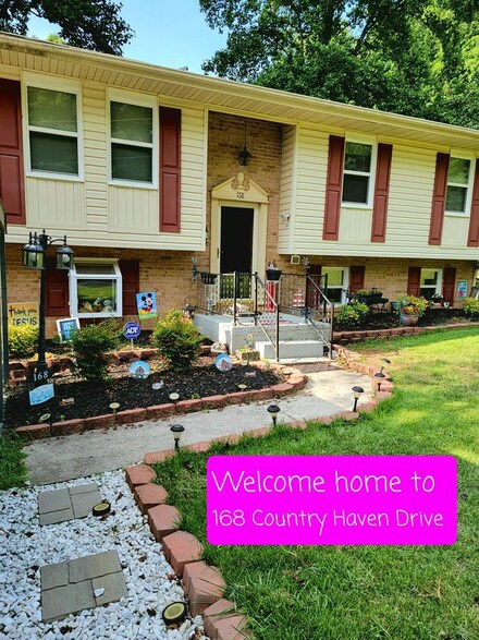 168 Country Haven Dr, Ridgeway, VA 24148