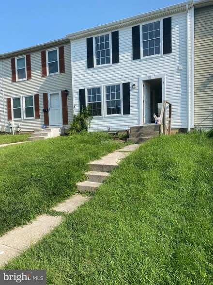 4 Van Ct, Baltimore, MD 21206