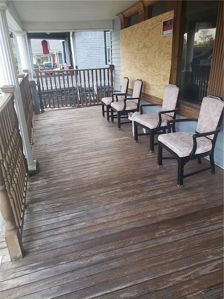 7206 Agnes Ave, Kansas City, MO 64132