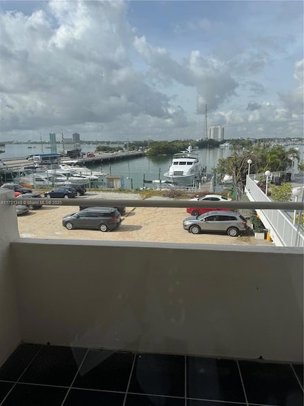 7904 West Dr Unit 204, North Bay Village, FL 33141