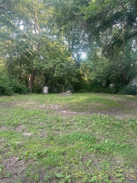 1918 NE Quincy St, Topeka, KS 66608