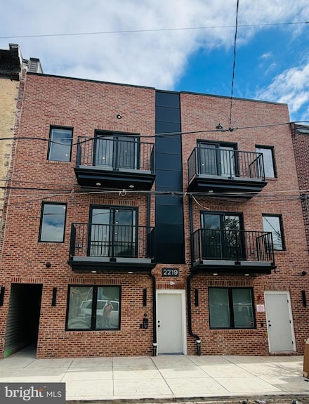 2219 21 N 4th St Unit 1, Philadelphia, PA