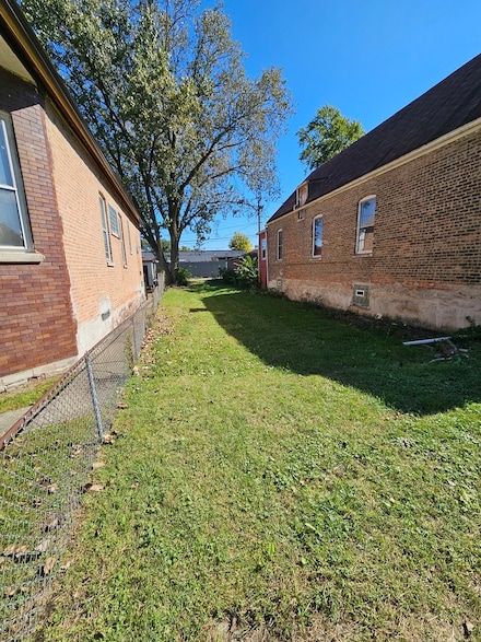 5943 S Marshfield Ave, Chicago, IL 60636