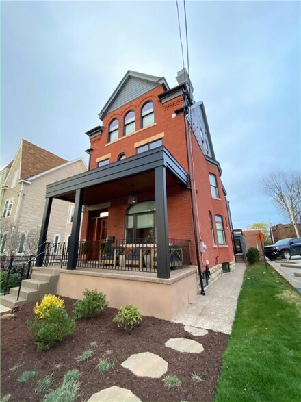 727 Ivy St, Pittsburgh, PA 15232