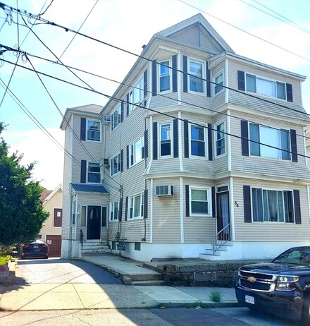 54 Everett St, Fall River, MA 02723