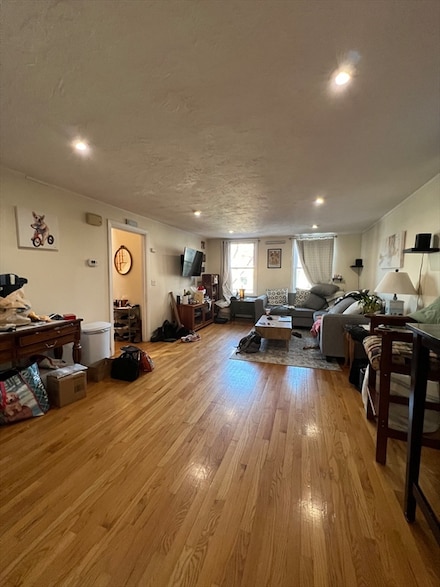 33 Sciarappa St Unit 2L, Cambridge, MA 02141