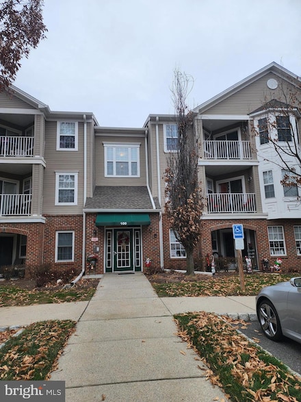 132 Mowat Cir, Trenton, NJ 08690