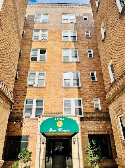 35-91 161st St Unit 2B, Flushing, NY 11358
