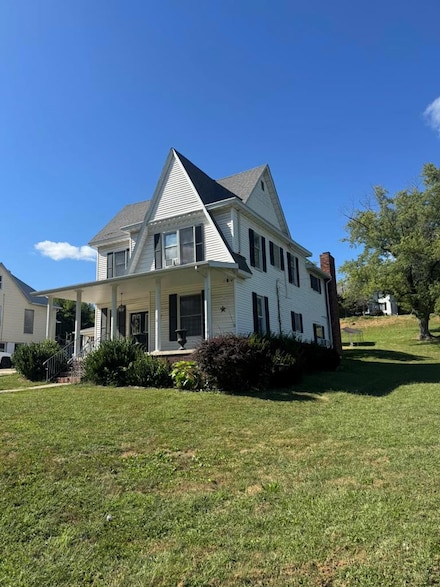 435 E 3rd St, Milan, MO 63556