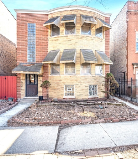 2839 N Austin Ave, Chicago, IL 60634