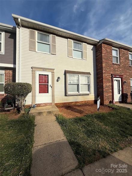 7633 Holly Grove Ct, Charlotte, NC 28227