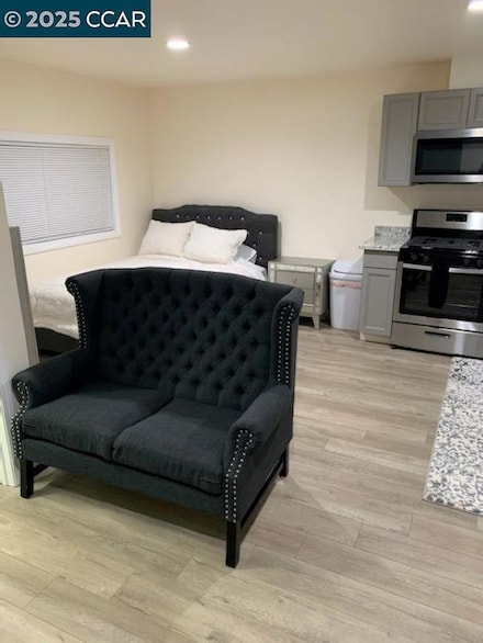 112 El Monte Ave Unit B, Vallejo, CA 94591