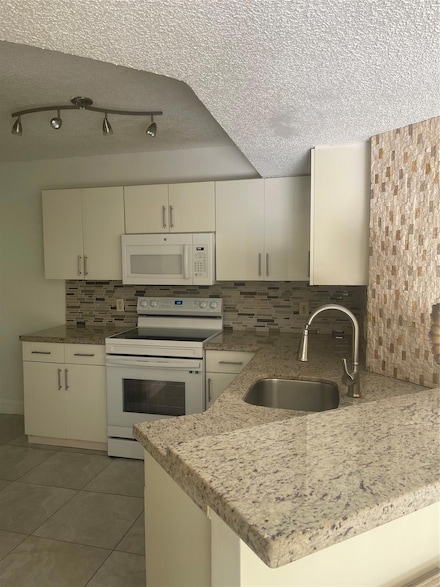 8801 Wiles Rd Unit 208, Coral Springs, FL 33067