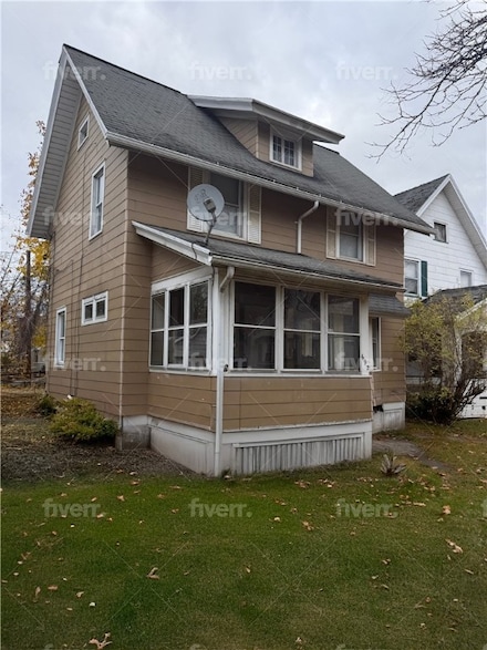 692 Chili Ave, Rochester, NY 14611