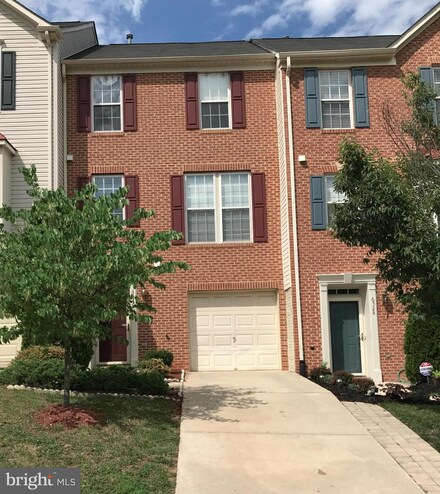 6526 Landing Way, Hyattsville, MD 20784
