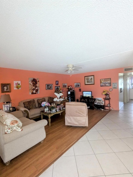 205 Wellington M Unit 2050, West Palm Beach, FL 33417