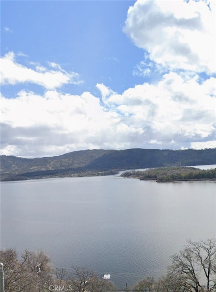12115 Lakeview Dr, Clearlake Oaks, CA 95423