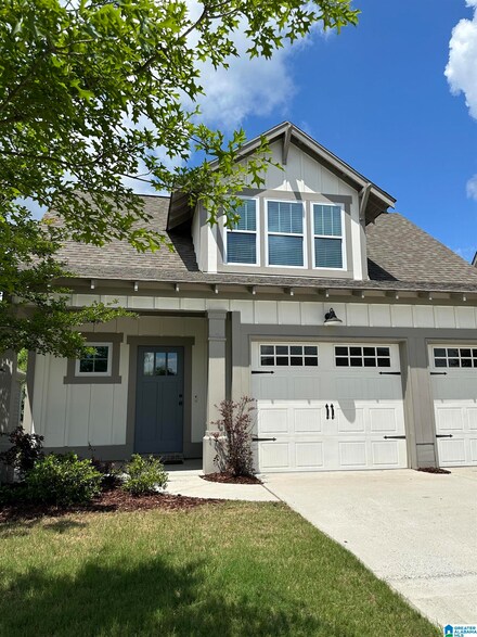 3962 Crest Landing, Irondale, AL 35210