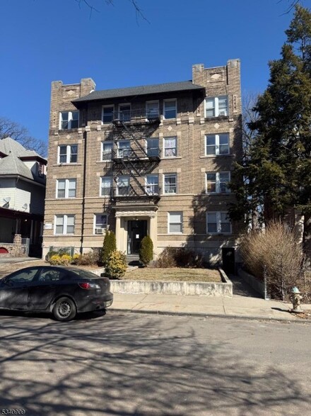 31 Beech St Unit 3C, East Orange, NJ 07018