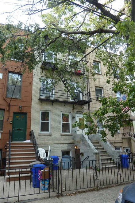 208 Garden St Unit 1, Hoboken, NJ 07030