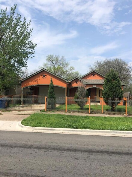 6707 Elam Rd, Dallas, TX 75217