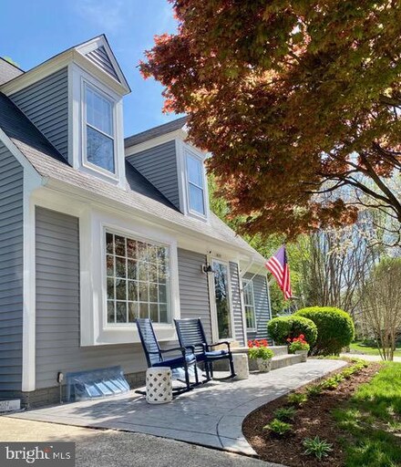 9057 Northedge Dr, Springfield, VA 22153