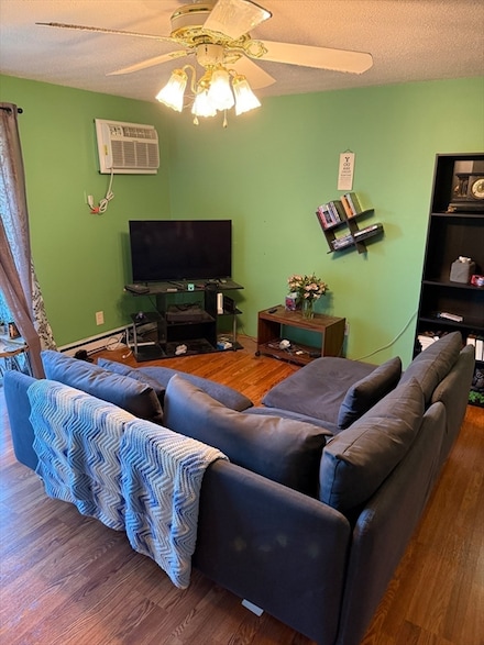 129 Quaker Hwy Unit 17, Uxbridge, MA 01569