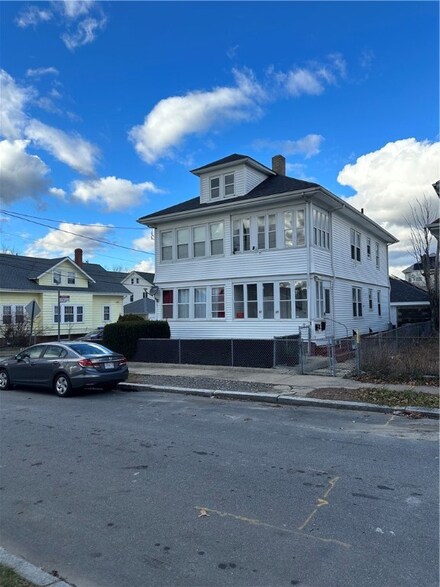 49 Georgia Ave, Providence, RI 02905