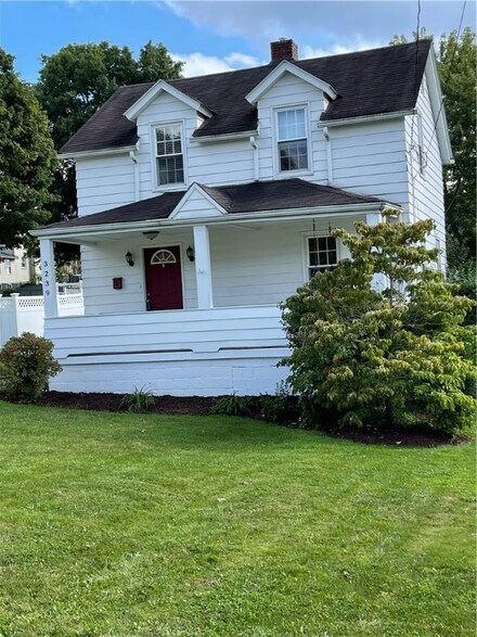 3239 Rambler Dr, Natrona Heights, PA 15065