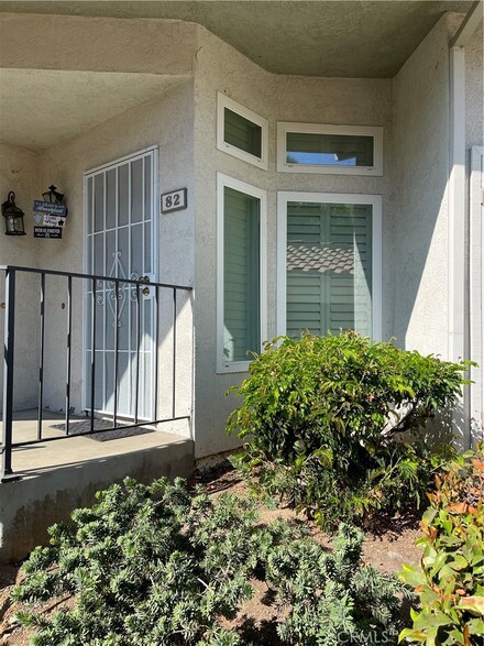 82 Willowcrest Ln, Pomona, CA 91766