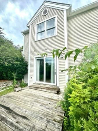 2 Salem Place Unit 2, Amherst, MA 01002