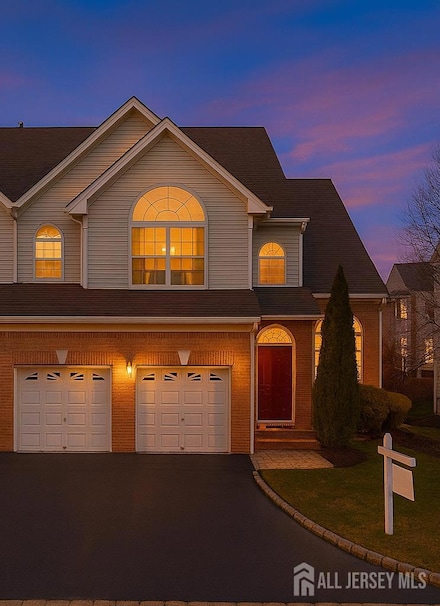 903 Swallow Ct, North Brunswick, NJ 08902