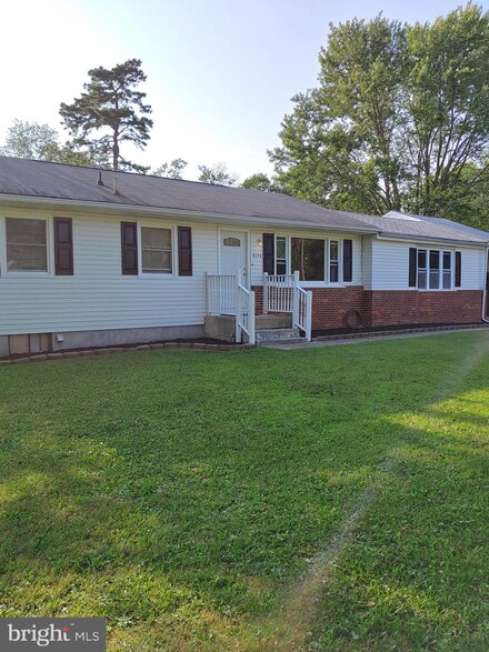 4274 Robert Dr, Newfield, NJ 08344