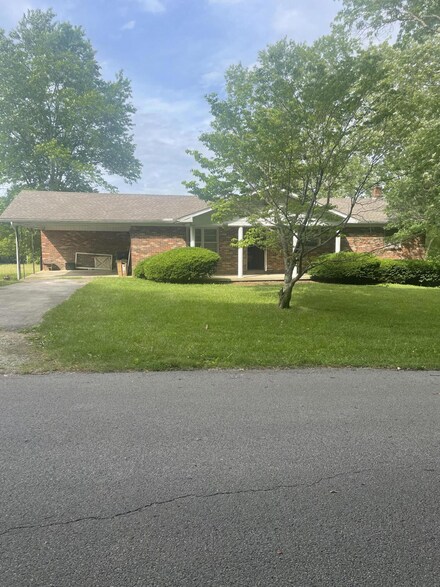 135 Baker Calhoun Rd, Somerset, KY 42503