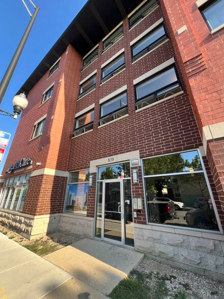 838 W 31st St Unit 4A, Chicago, IL 60608