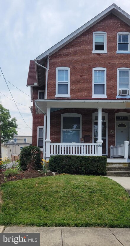 28 E Walnut St, Reading, PA 19607