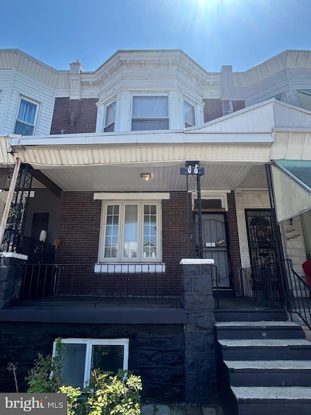 719 S 57th St, Philadelphia, PA 19143