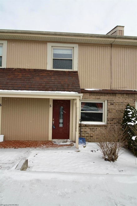93 Fleetwood Dr, Reedsville, WV 26547