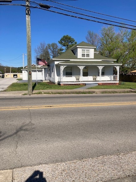 201 S Springfield Ave, Green Forest, AR 72638