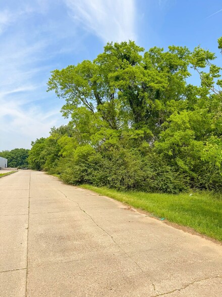 W Thomas St, Nashville, AR 71852