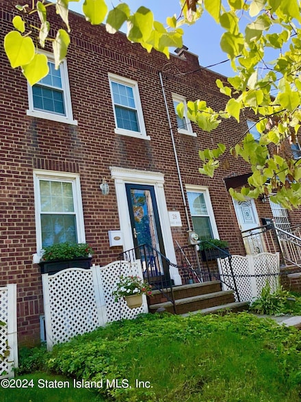 28 Coale Ave, Staten Island, NY 10314