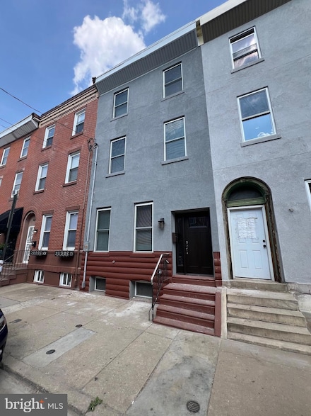 1323 S 15th St, Philadelphia, PA 19146