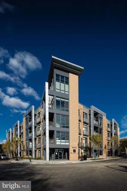 525 Water St SW Unit 426, Washington, DC 20024